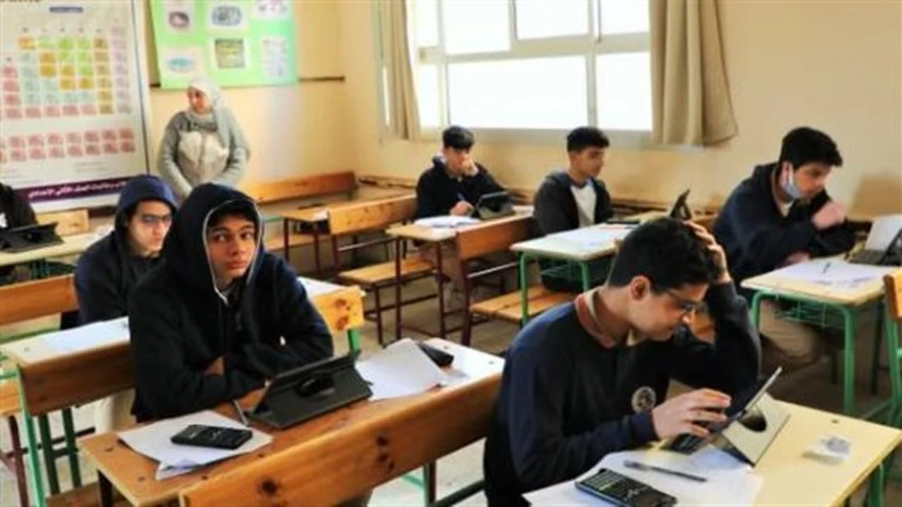 استعدادات قصوى.. خطة المحافظات المصرية لتأمين لجان امتحانات الشهادة الإعدادية وتجهيزها للطلاب